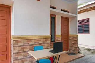 Пеканбару: Spot On Feri Homestay