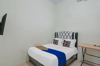Пеканбару: Spot On Feri Homestay