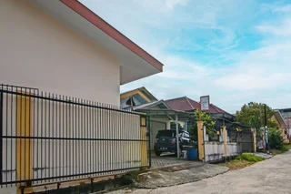 Пеканбару: Spot On Feri Homestay