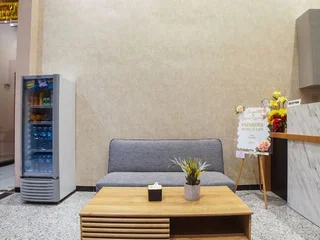 Медан: Super Oyo Capital O Papakoel Hotel & Cafe