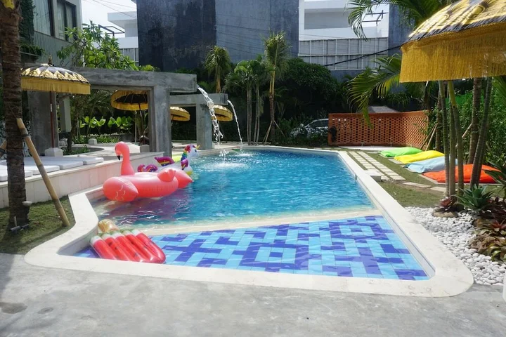 Кута: 18 Suite Villa Loft @Kuta