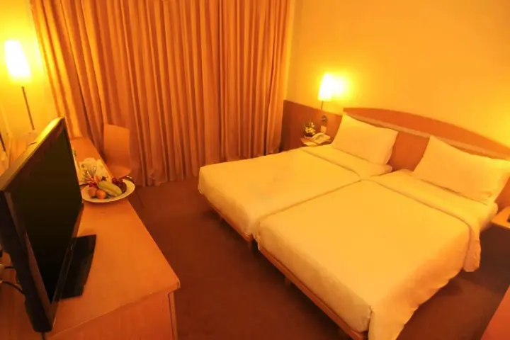 Пеканбару: ATM Maybank Hotel Ibis Pekanbaru