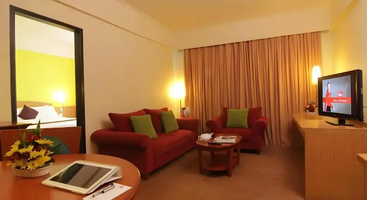 Пеканбару: ATM Maybank Hotel Ibis Pekanbaru