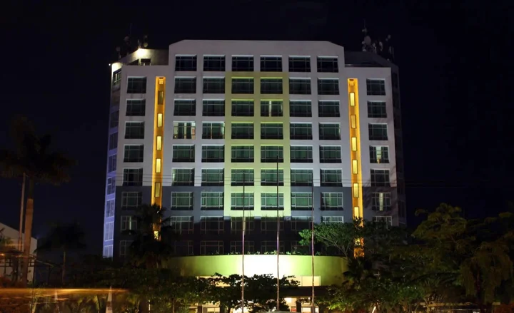 Пеканбару: ATM Maybank Hotel Ibis Pekanbaru