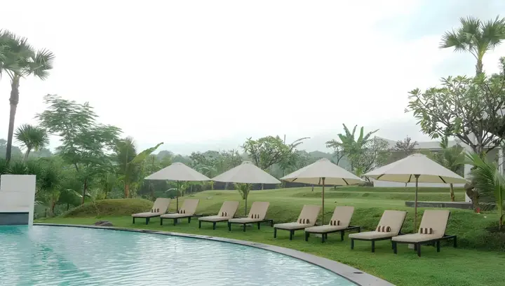Туламбен: Palm Springs Bali Resorts