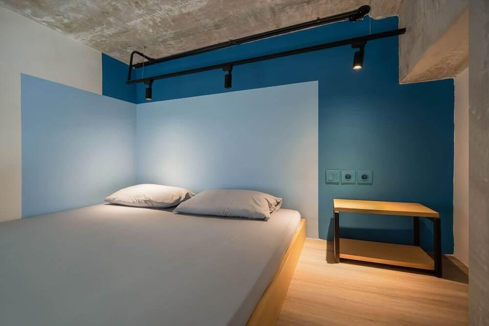 Тангеранг: Cove Hillcrest