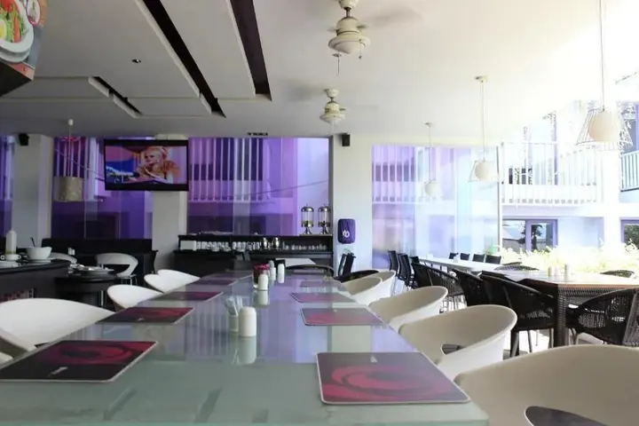 Кута: Berry Hotel