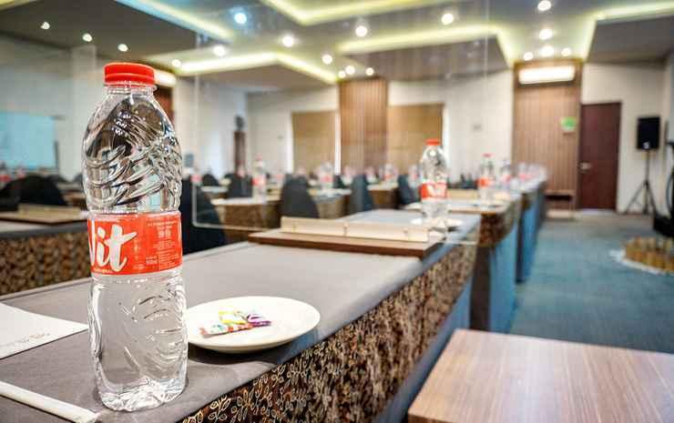 Семаранг: Andelir Hotel Simpang Lima Semarang