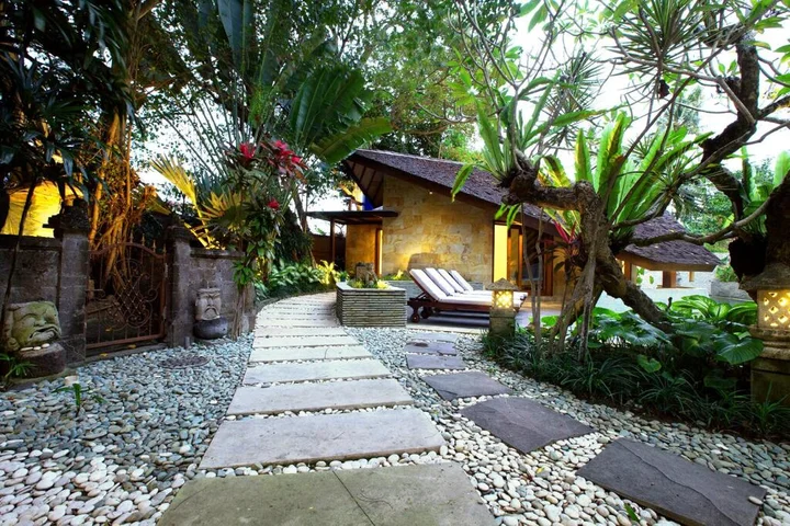 Кута: Kalyca Villa Seminyak
