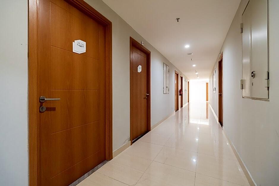 Депок: RedLiving Apartemen Evenciio - Arutala Living