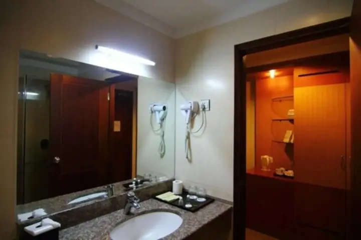Батам: Golden View Hotel