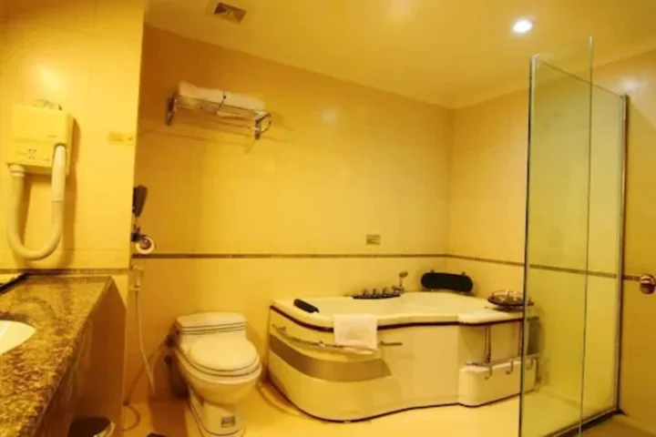 Батам: Golden View Hotel
