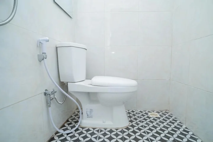 Бату: Sans Hotel Queen Batu