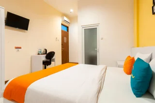 Медан: Sans Hotel Finest Medan