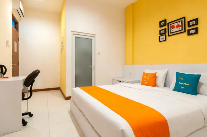 Медан: Sans Hotel Finest Medan