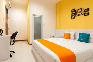 Медан: Sans Hotel Finest Medan