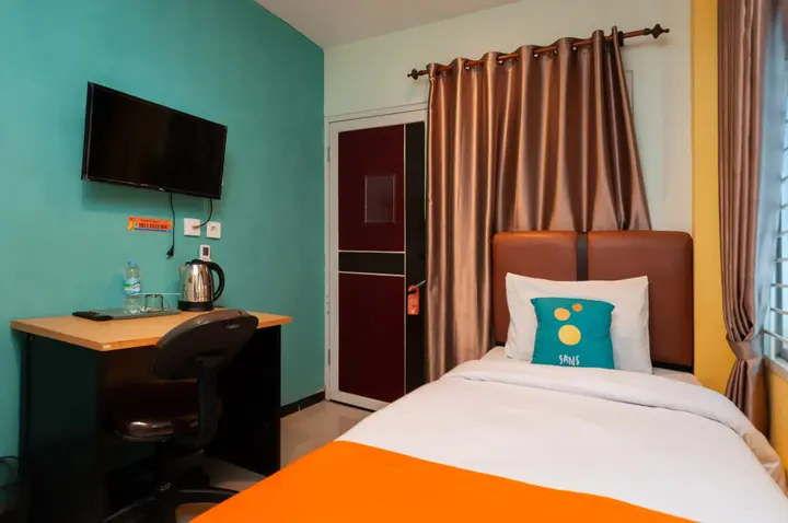 Медан: Sans Hotel Finest Medan