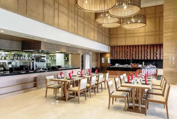 Озеро Тоба: Marianna Resort & Convention Tuktuk Samosir