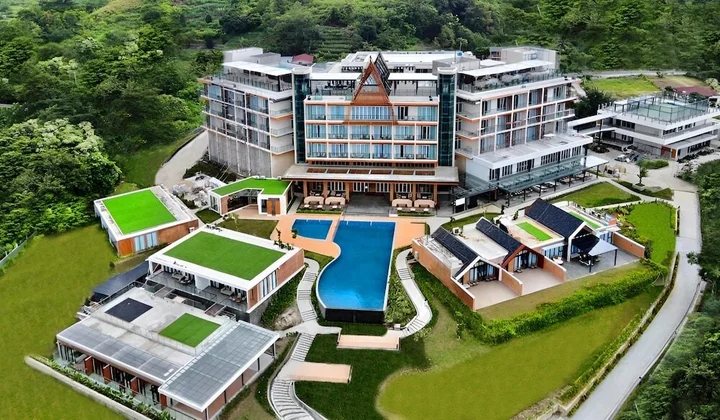 Озеро Тоба: Marianna Resort & Convention Tuktuk Samosir