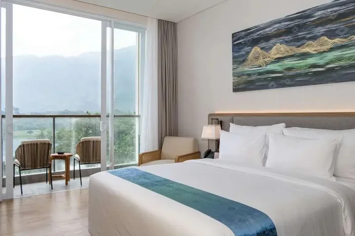 Озеро Тоба: Marianna Resort & Convention Tuktuk Samosir