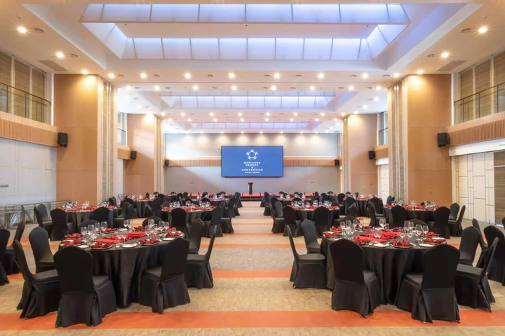Озеро Тоба: Marianna Resort & Convention Tuktuk Samosir