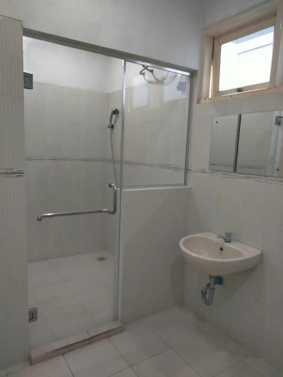 Озеро Тоба: Sapadia Villa Balige