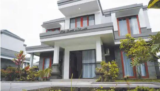 Томохон: Grand Master Villa Tomohon