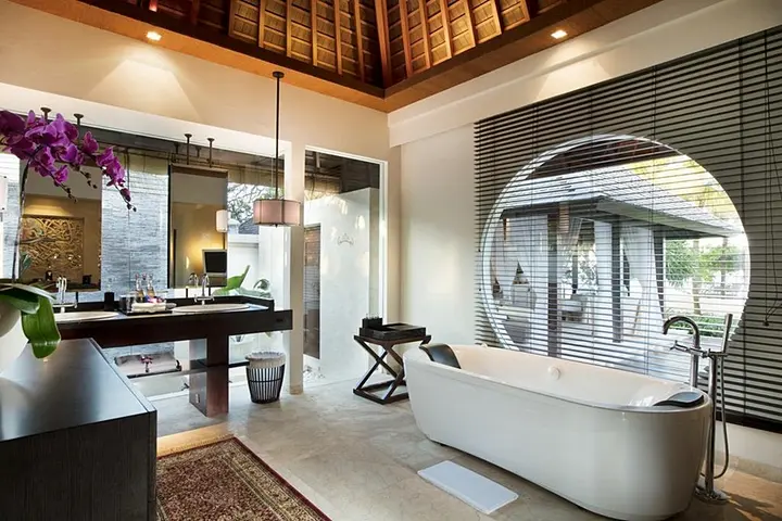 Беноа: The Royal Santrian Serenity Villas By The Sea