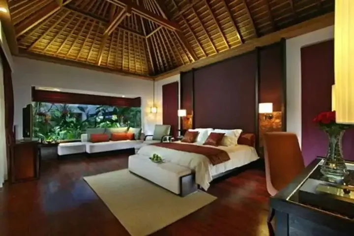 Беноа: The Royal Santrian Serenity Villas By The Sea