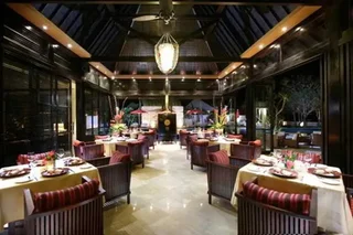 Беноа: The Royal Santrian Serenity Villas By The Sea