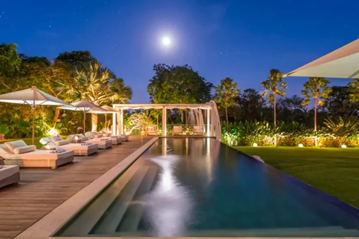 Чангу: Pure Villa Bali