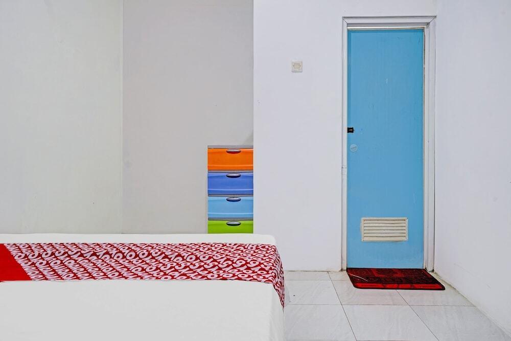 Dewi Guest House Syariah by Oyo — фото 2