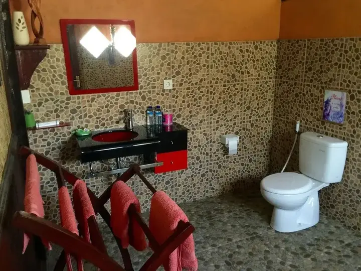 Гили-Мено: Little Bali Restaurant - Mahogany Cottage