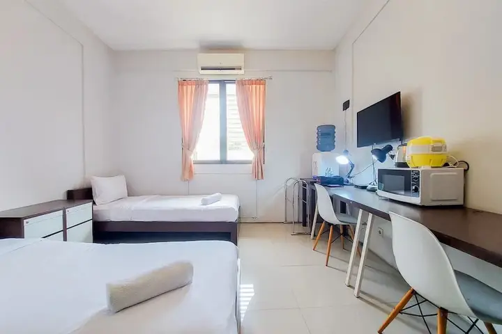 Warm And Cozy Studio (No Kitchen) At Kubikahomy Apartment — фото 1