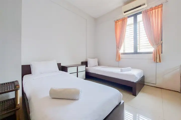 Warm And Cozy Studio (No Kitchen) At Kubikahomy Apartment — фото 2
