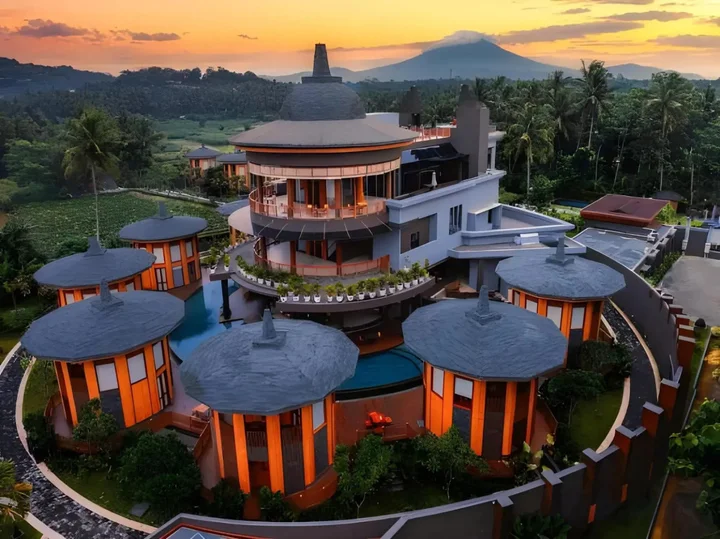 Боробудур: Hotel Le Temple