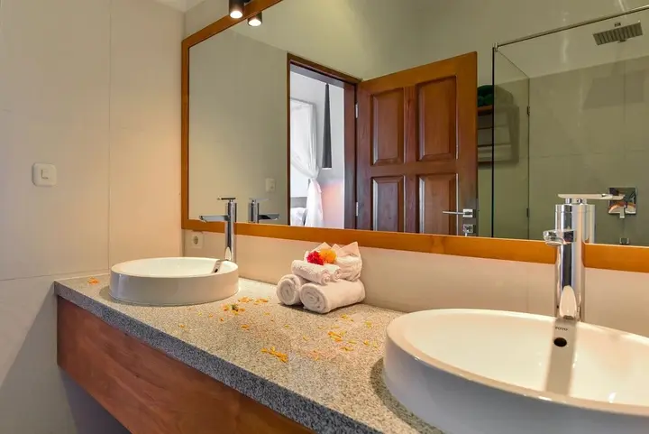 Сукасада: Spice House inn Upstair
