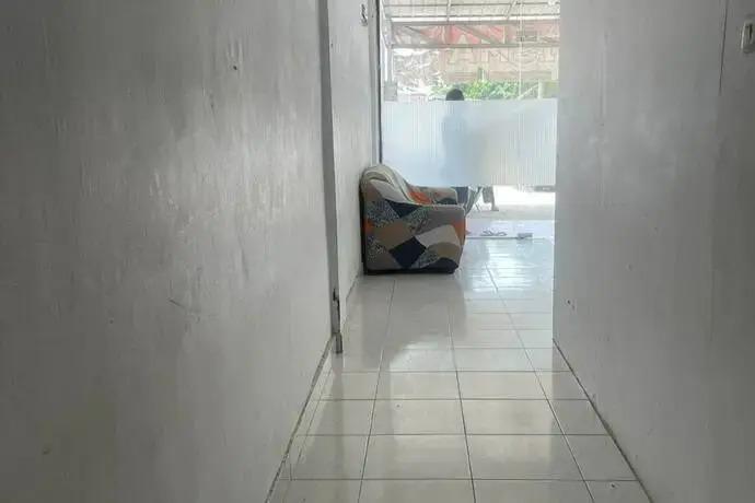 Пеканбару: SPOT ON 93270 Handisa Homestay SyariahNearKedai Kopi Atien