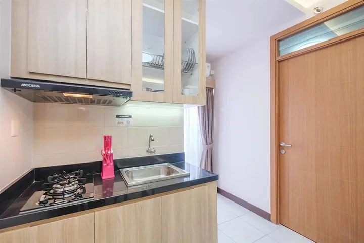 Депок: Homey And Nice 2Br At Cinere Resort Apartment