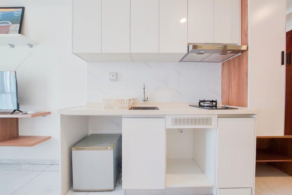 Тангеранг: Modern And Nice Studio At Sky House Alam Sutera Apartment