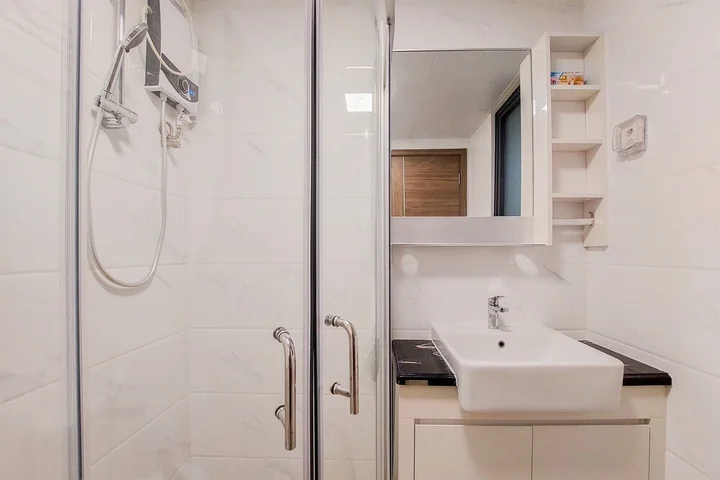 Legok: Exclusive And Homey 3Br Sky House Bsd Apartment
