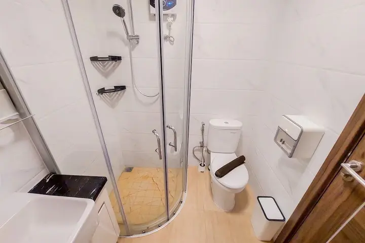 Legok: Strategic And Simple 3Br Sky House Bsd Apartment