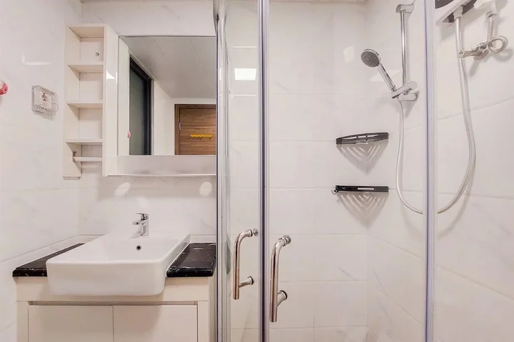 Legok: Strategic And Simple 3Br Sky House Bsd Apartment