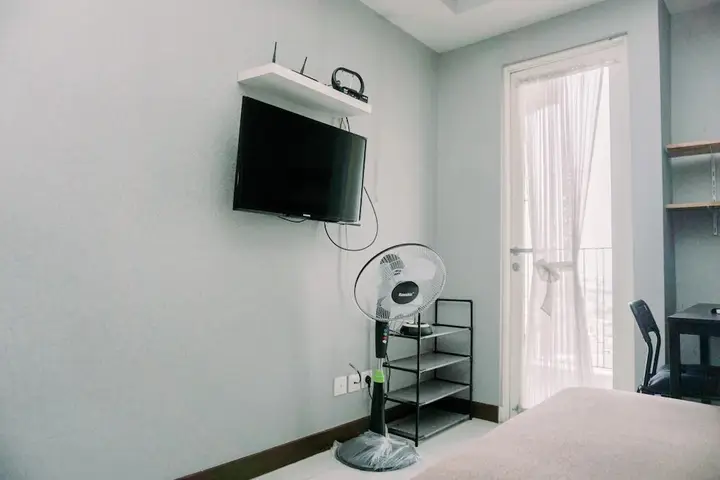 Comfort And Simply Look 1Br Apartment At Scientia Residence — фото 3