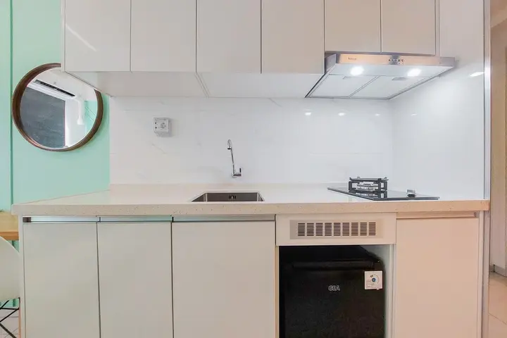 Тангеранг: Modern Look Studio At Sky House Alam Sutera Apartment