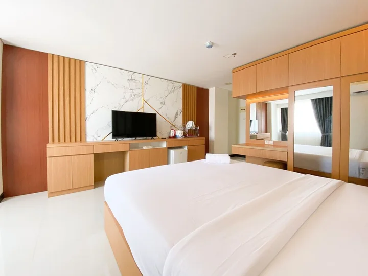 Семаранг: Homey And Strategic Studio (No Kitchen) At Sentraland Semarang Apartment