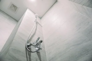Тангеранг: Homey And Comfort Living Studio Collins Boulevard Apartment