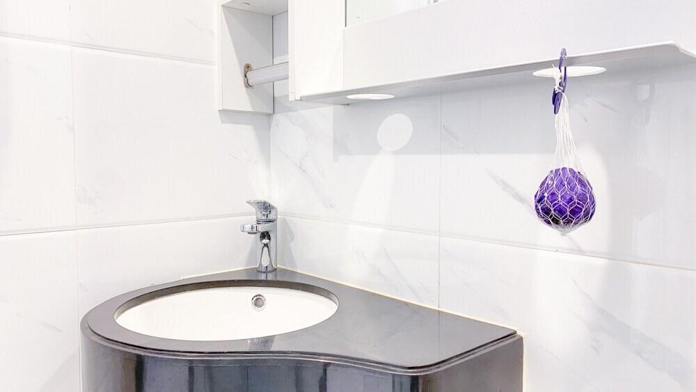 Тангеранг: Homey And Well Furnished Studio Sky House Alam Sutera Apartment