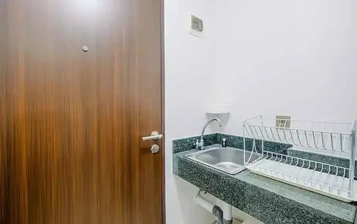 Депок: Simply Look Studio At Transpark Cibubur Apartment