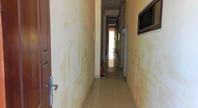 Кендари: Oyo 93299 Homestay Aqsa